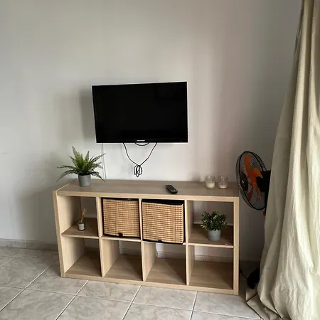 Appartement Dominica Beautiful In The First Oceanline In Cristianos.